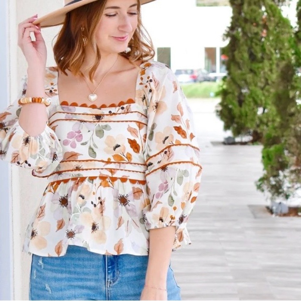 Floral Square Neck Peplum Top